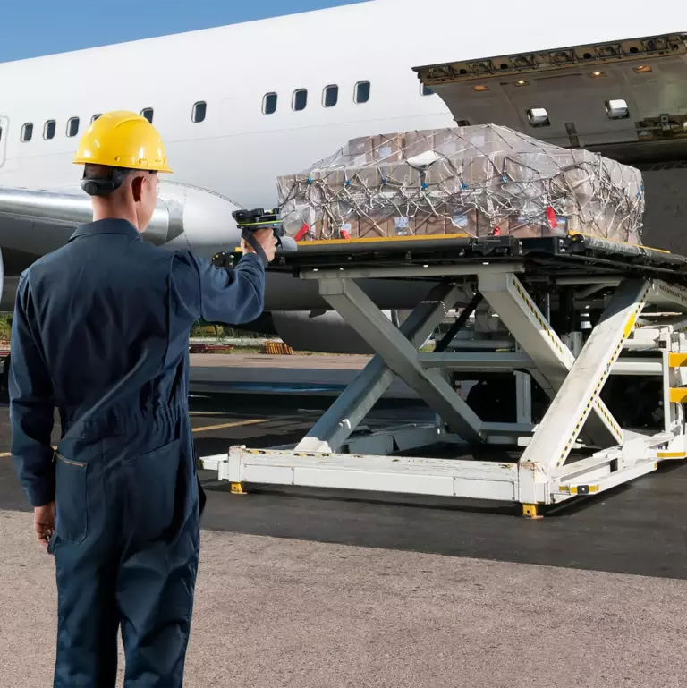 rfd90 photography application long range tc7x airplane cargo tracking